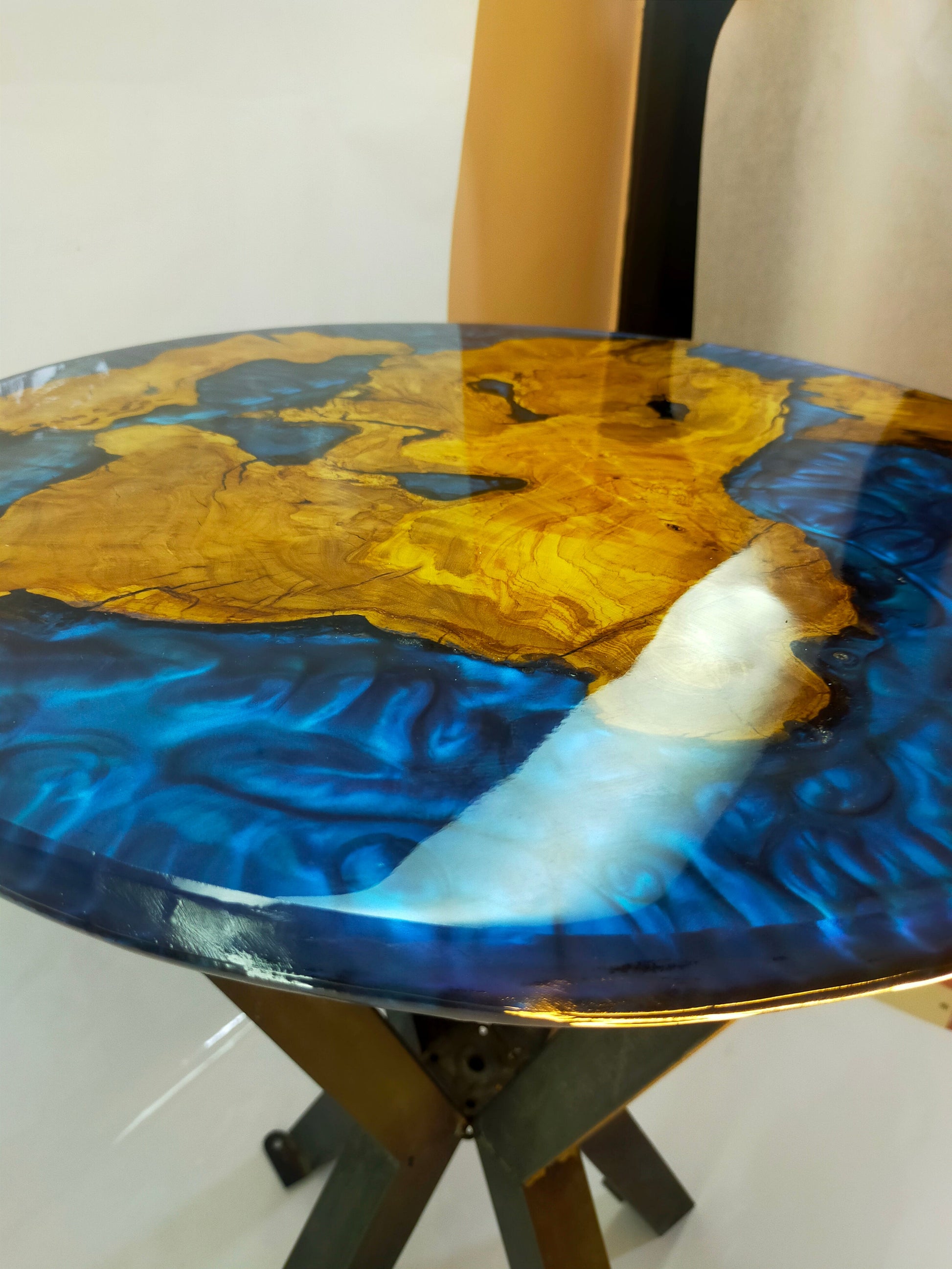 Epoxy Resin & Wood Table Top - Metallic Bicolor resinwoodliving