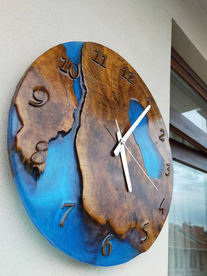 Metallic Color Epoxy & Olive Wood Wall Clock resinwoodliving