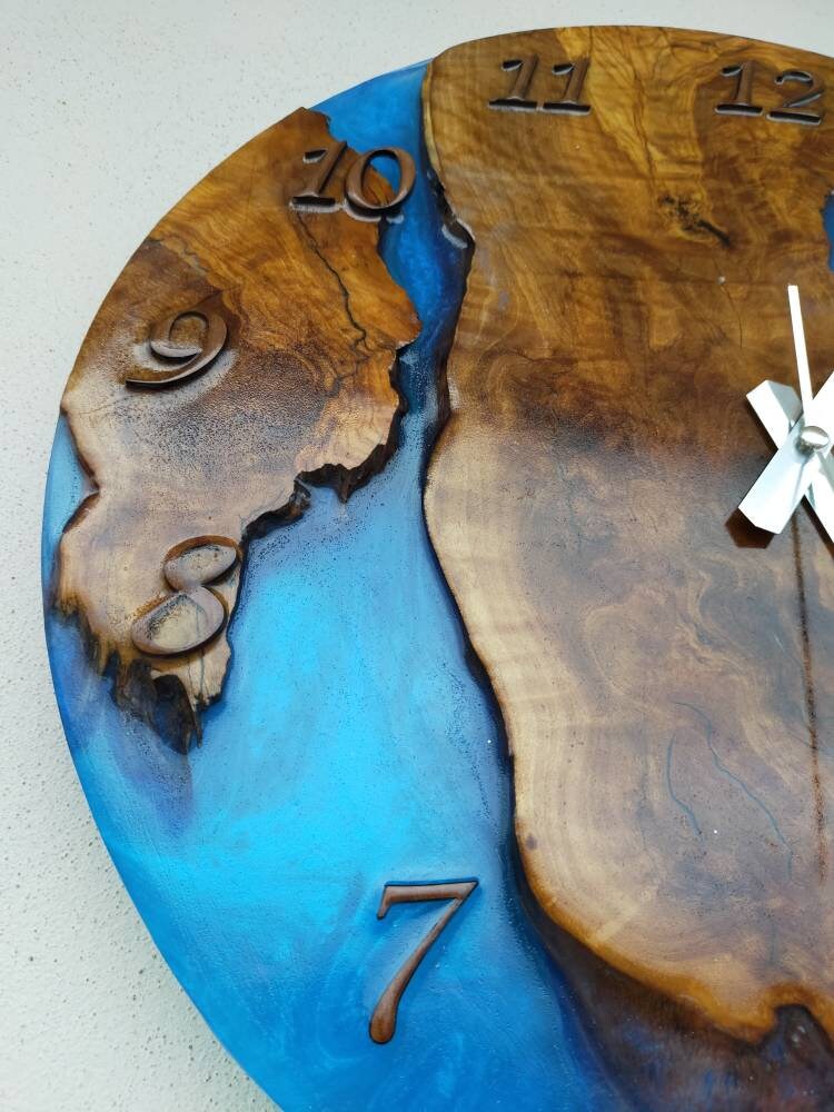 Metallic Color Epoxy & Olive Wood Wall Clock resinwoodliving