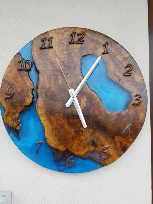 Metallic Color Epoxy & Olive Wood Wall Clock resinwoodliving