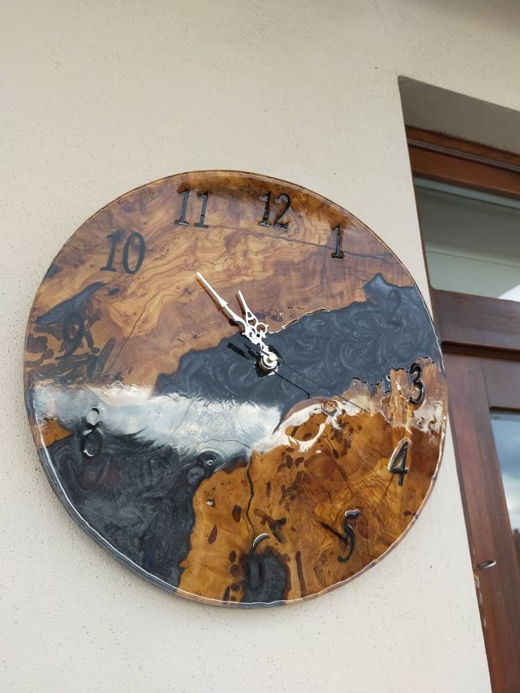 Metallic Color Epoxy & Olive Wood Wall Clock resinwoodliving