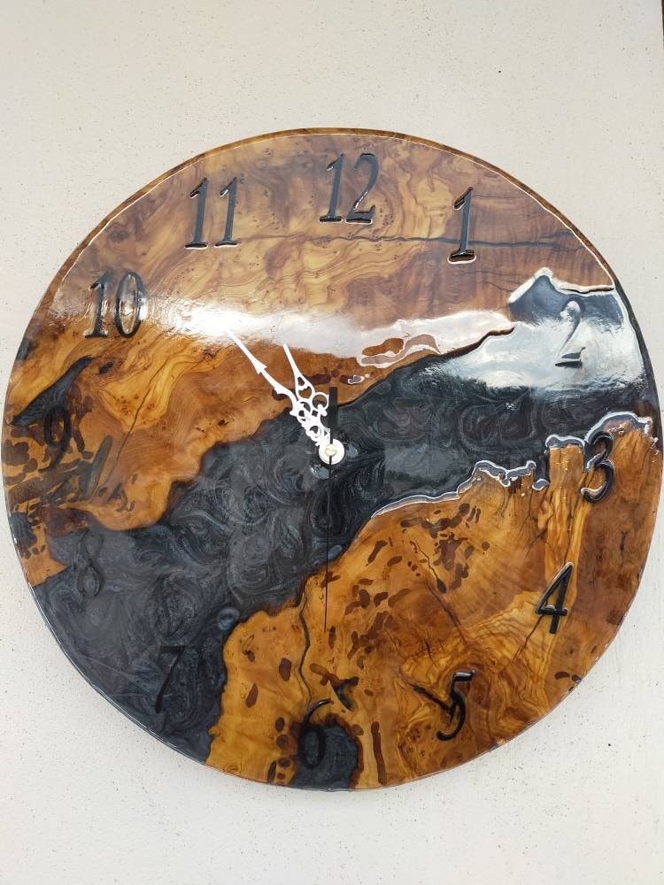 Metallic Color Epoxy & Olive Wood Wall Clock Wholesale vendor