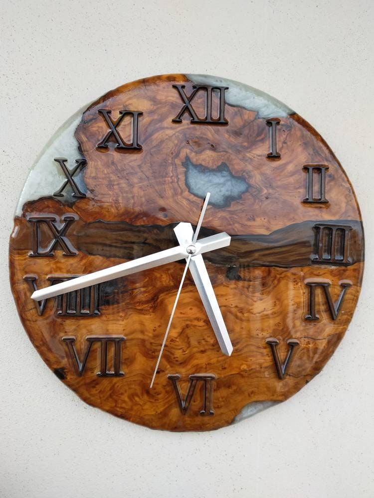 Metallic Color Epoxy & Olive Wood Wall Clock resinwoodliving