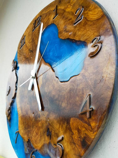 Metallic Color Epoxy & Olive Wood Wall Clock resinwoodliving