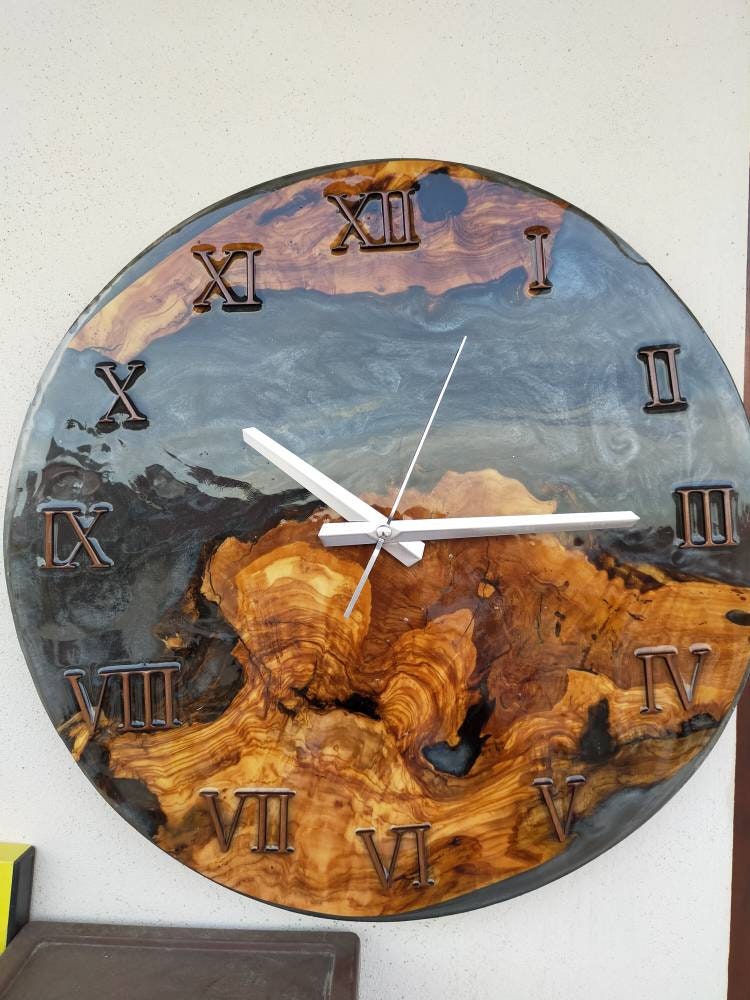 Metallic Color Epoxy & Olive Wood Wall Clock resinwoodliving