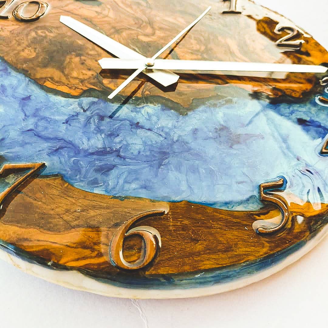 Metallic Color Epoxy & Olive Wood Wall Clock Wholesale vendor