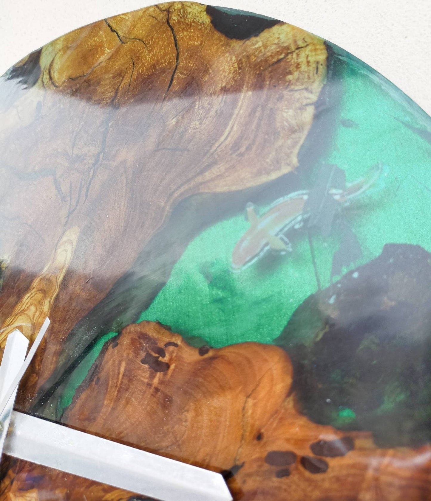 Aquarium Epoxy & Olive Wood Wall Clock Wholesale vendor