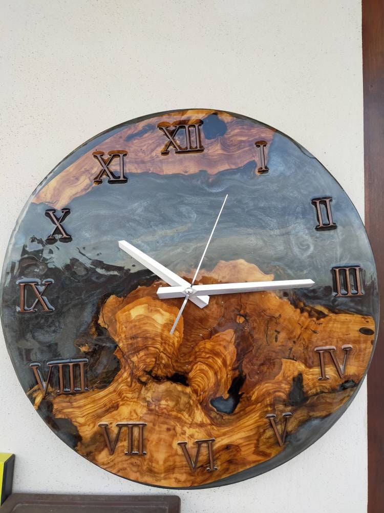 Metallic Color Epoxy & Olive Wood Wall Clock resinwoodliving