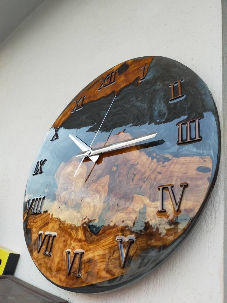 Metallic Color Epoxy & Olive Wood Wall Clock resinwoodliving