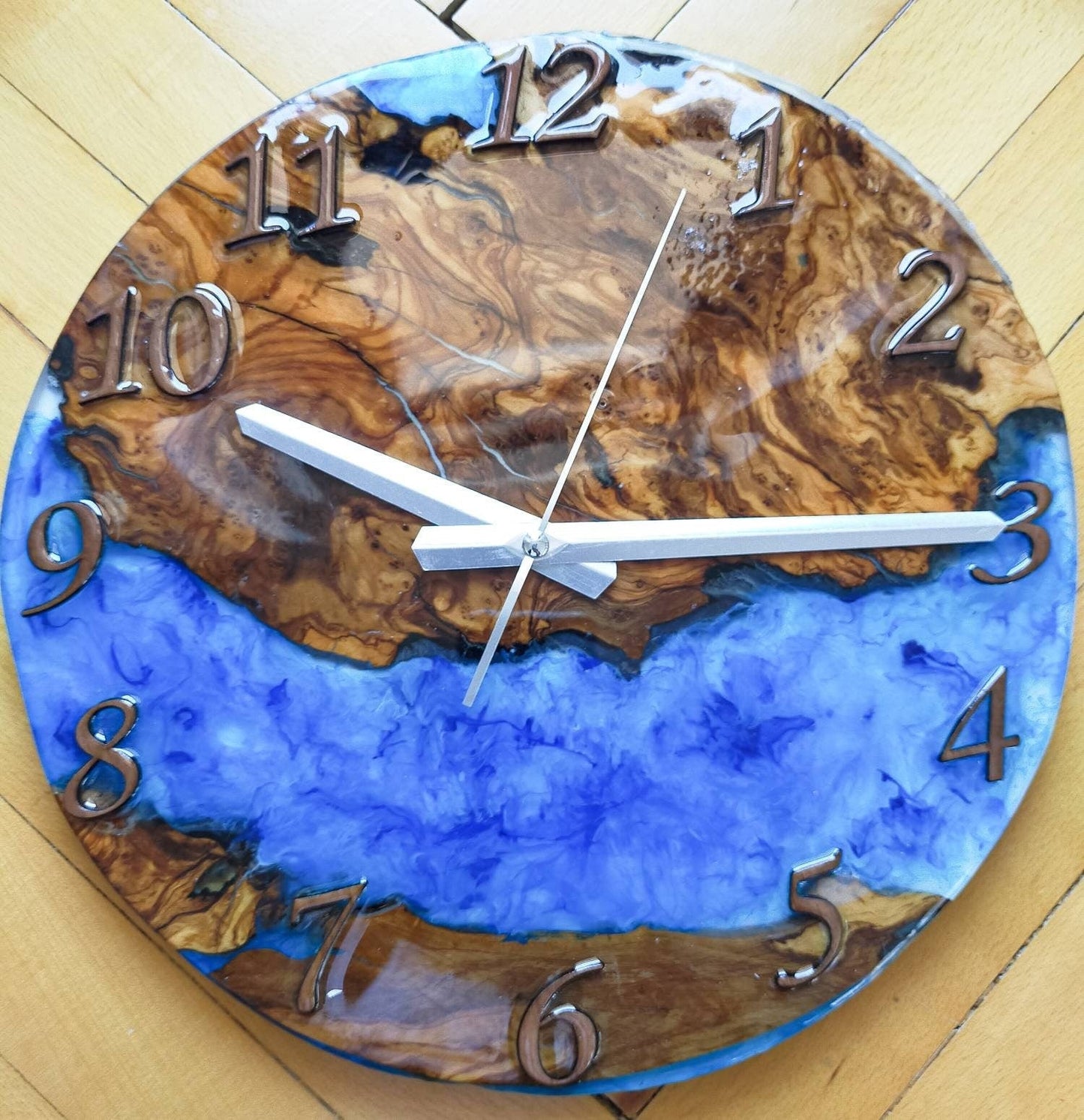 Metallic Color Epoxy & Olive Wood Wall Clock Wholesale vendor