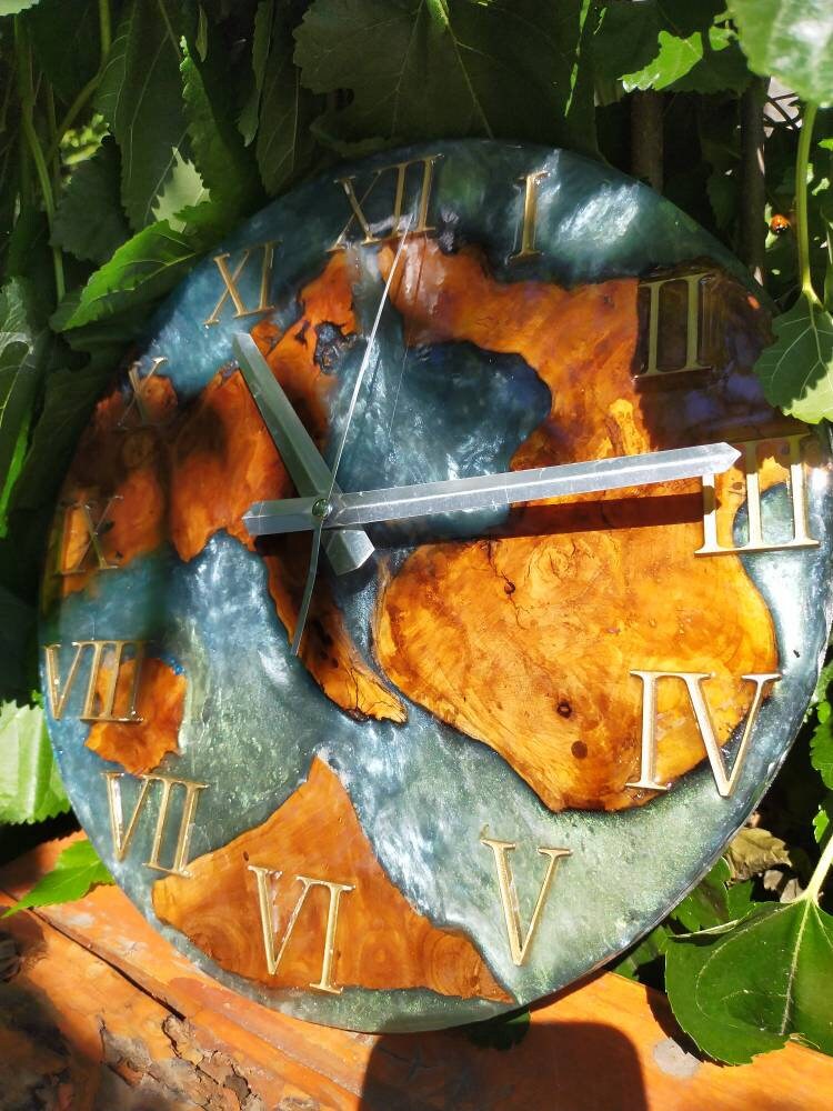 Metallic Color Epoxy & Olive Wood Wall Clock resinwoodliving