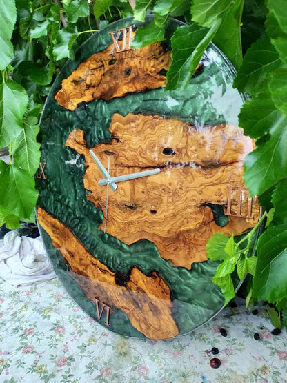 Metallic Color Epoxy & Olive Wood Wall Clock resinwoodliving