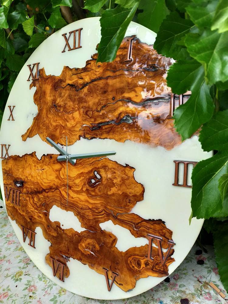 Metallic Color Epoxy & Olive Wood Wall Clock resinwoodliving