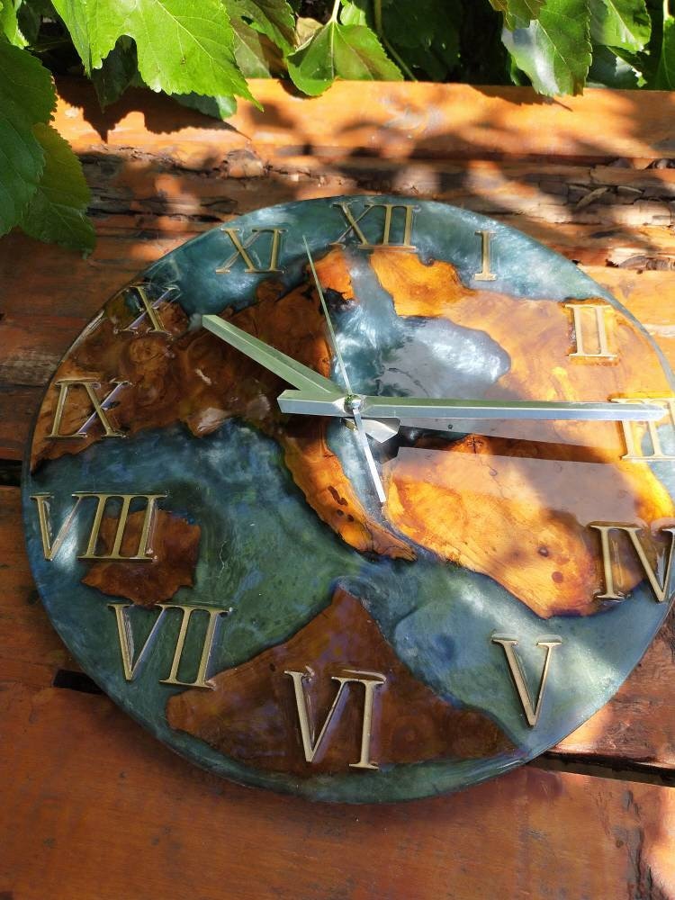 Metallic Color Epoxy & Olive Wood Wall Clock resinwoodliving