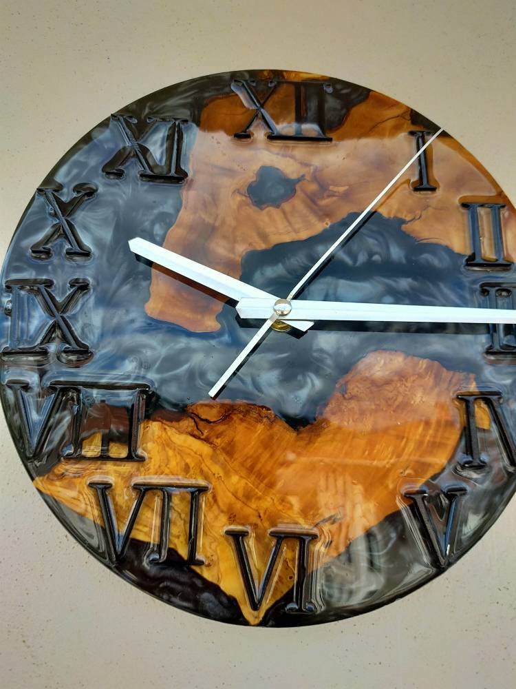 Metallic Color Epoxy & Olive Wood Wall Clock resinwoodliving