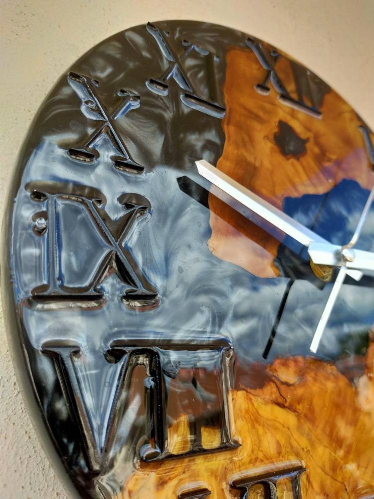 Metallic Color Epoxy & Olive Wood Wall Clock resinwoodliving