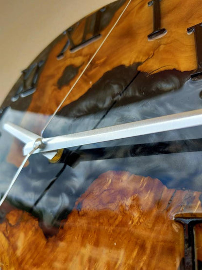 Metallic Color Epoxy & Olive Wood Wall Clock resinwoodliving