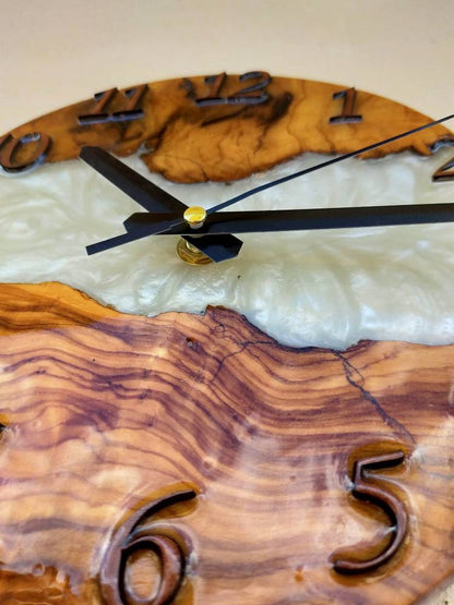 Metallic Color Epoxy & Olive Wood Wall Clock Wholesale vendor