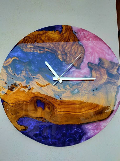 Metallic Color Epoxy & Olive Wood Wall Clock resinwoodliving