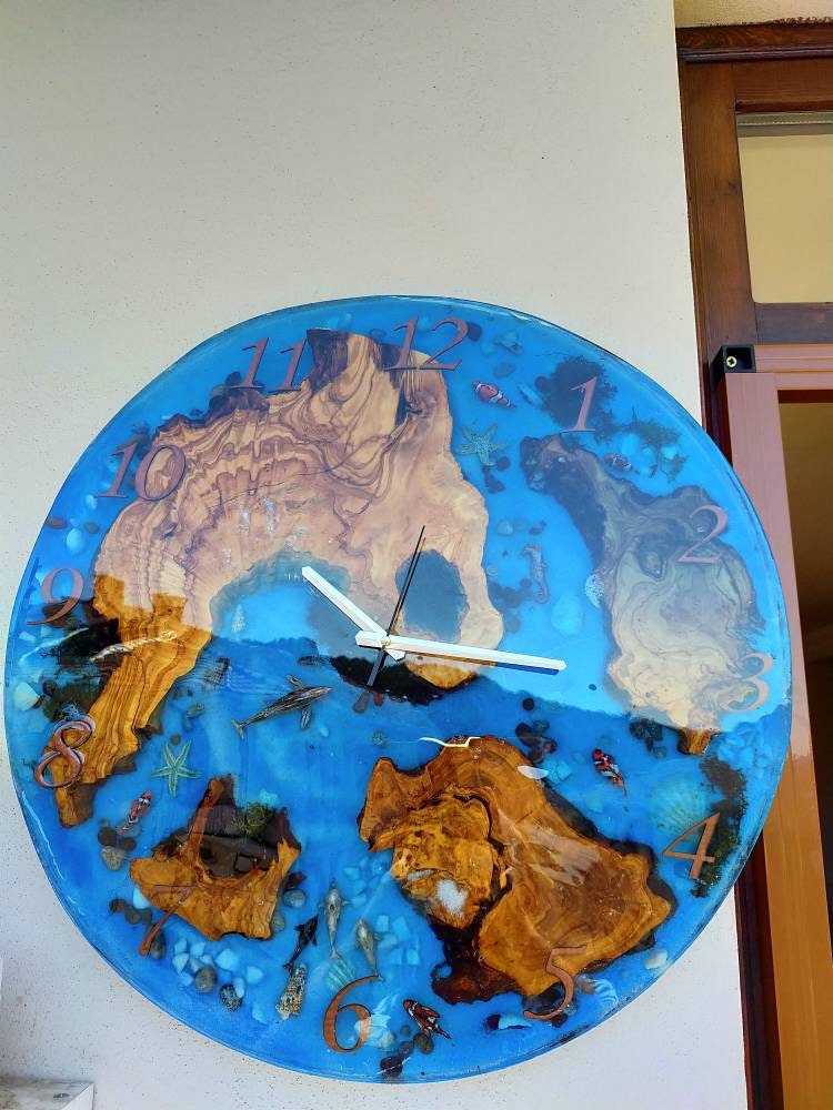 Aquarium Epoxy & Olive Wood Wall Clock Wholesale vendor