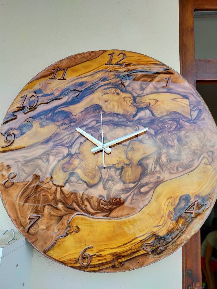 Metallic Color Epoxy & Olive Wood Wall Clock resinwoodliving