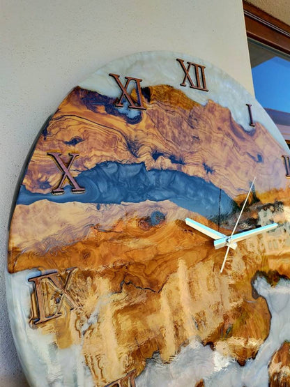 Bicolor Epoxy & Olive Wood Wall Clock Wholesale vendor