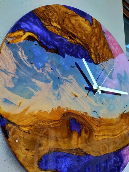 Metallic Color Epoxy & Olive Wood Wall Clock resinwoodliving