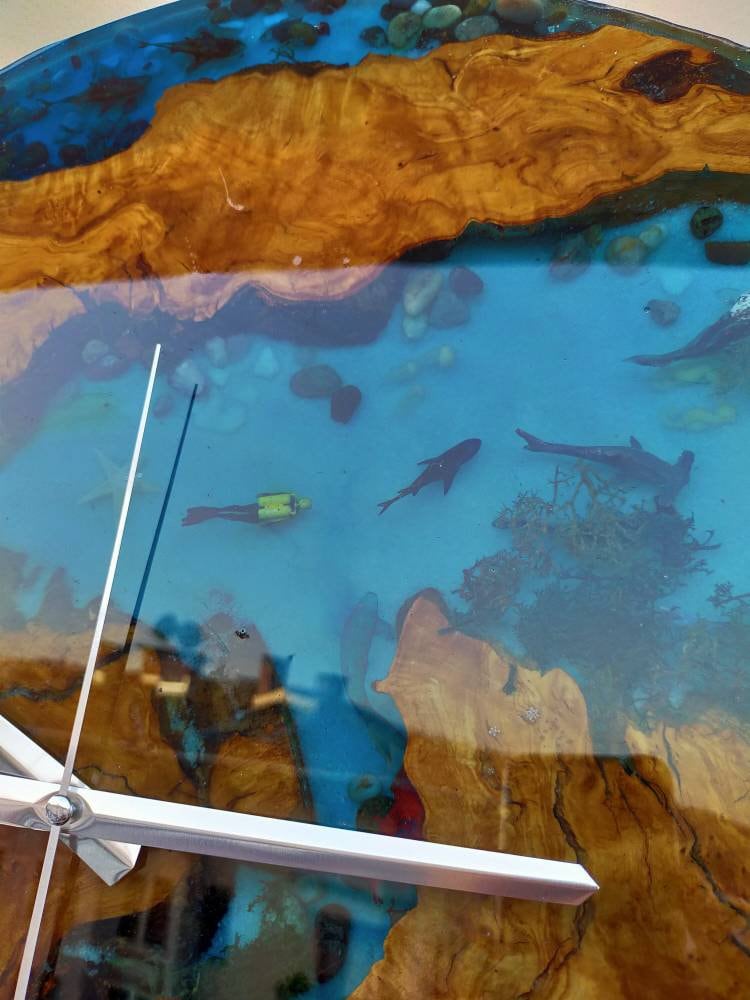 Aquarium Epoxy & Olive Wood Wall Clock Wholesale vendor