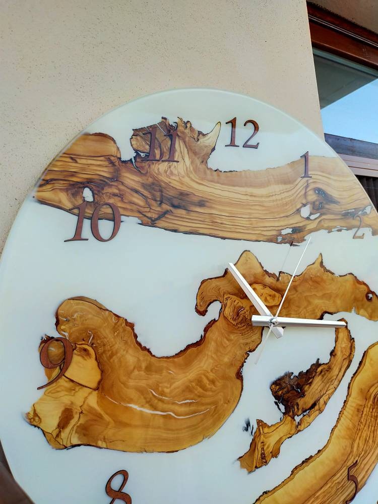 Metallic Color Epoxy & Olive Wood Wall Clock Wholesale vendor