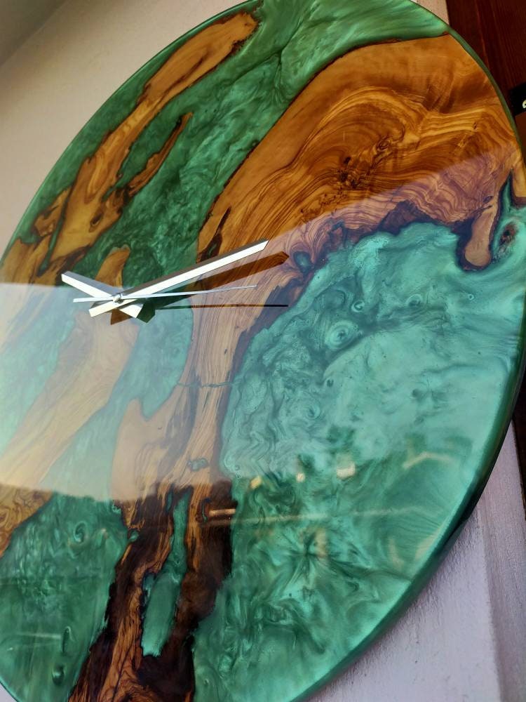 Metallic Color Epoxy & Olive Wood Wall Clock resinwoodliving