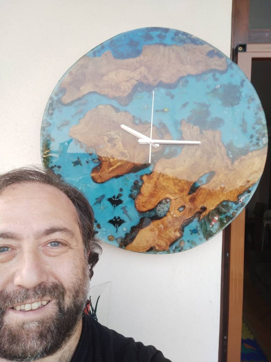 Aquarium Epoxy & Olive Wood Wall Clock Wholesale vendor