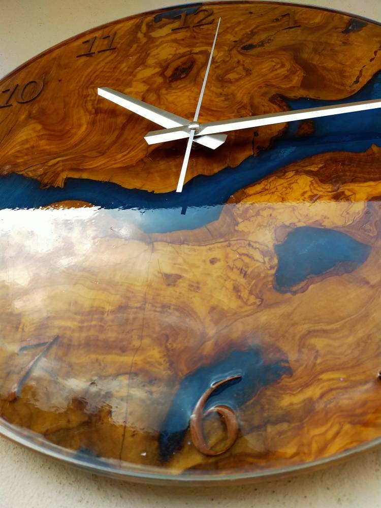 Metallic Color Epoxy & Olive Wood Wall Clock Wholesale vendor