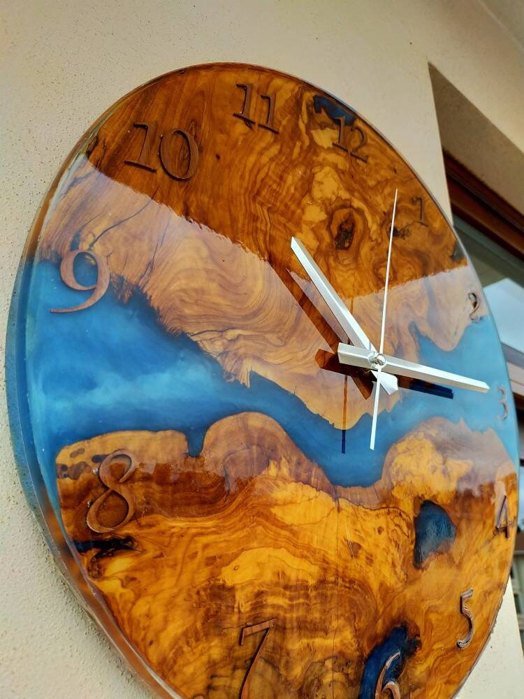 Metallic Color Epoxy & Olive Wood Wall Clock Wholesale vendor