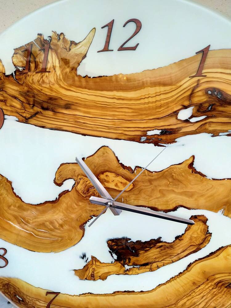 Metallic Color Epoxy & Olive Wood Wall Clock Wholesale vendor