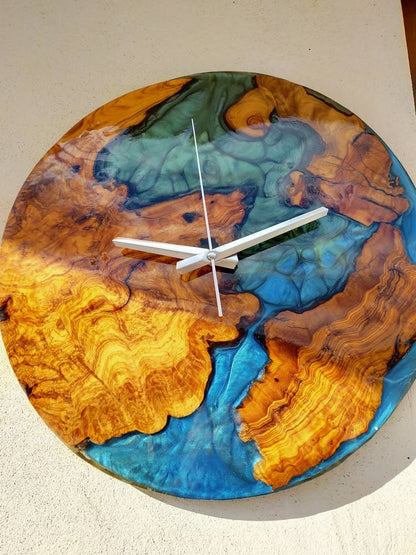 Bicolor Epoxy & Olive Wood Wall Clock Wholesale vendor