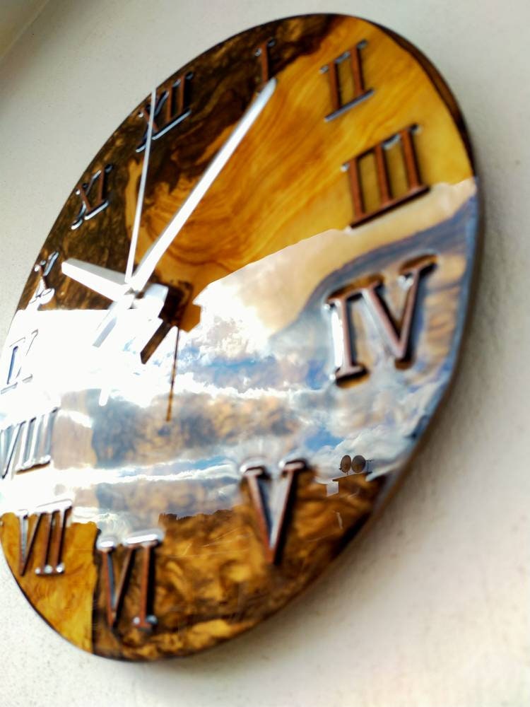 Metallic Color Epoxy & Olive Wood Wall Clock resinwoodliving