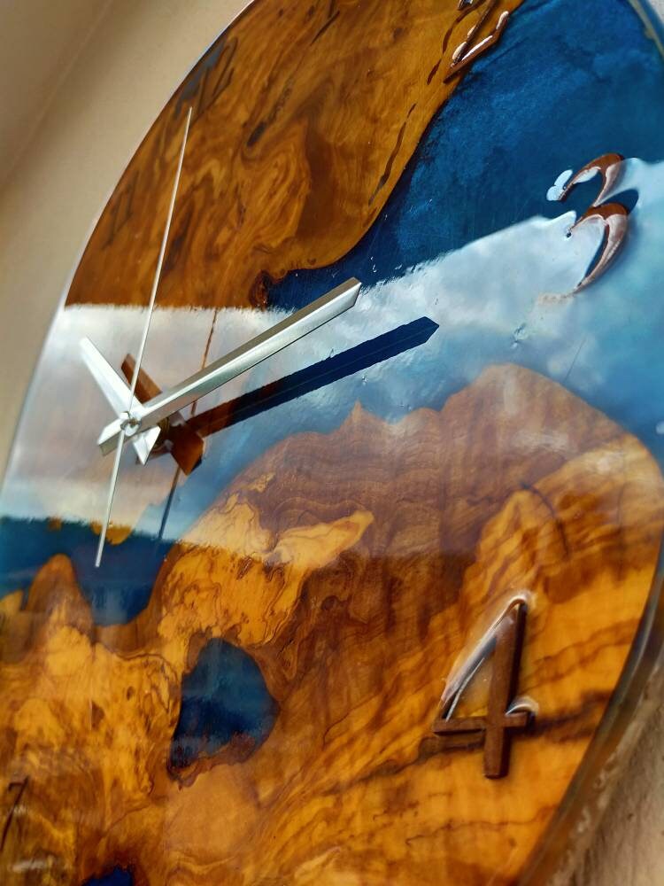 Metallic Color Epoxy & Olive Wood Wall Clock Wholesale vendor