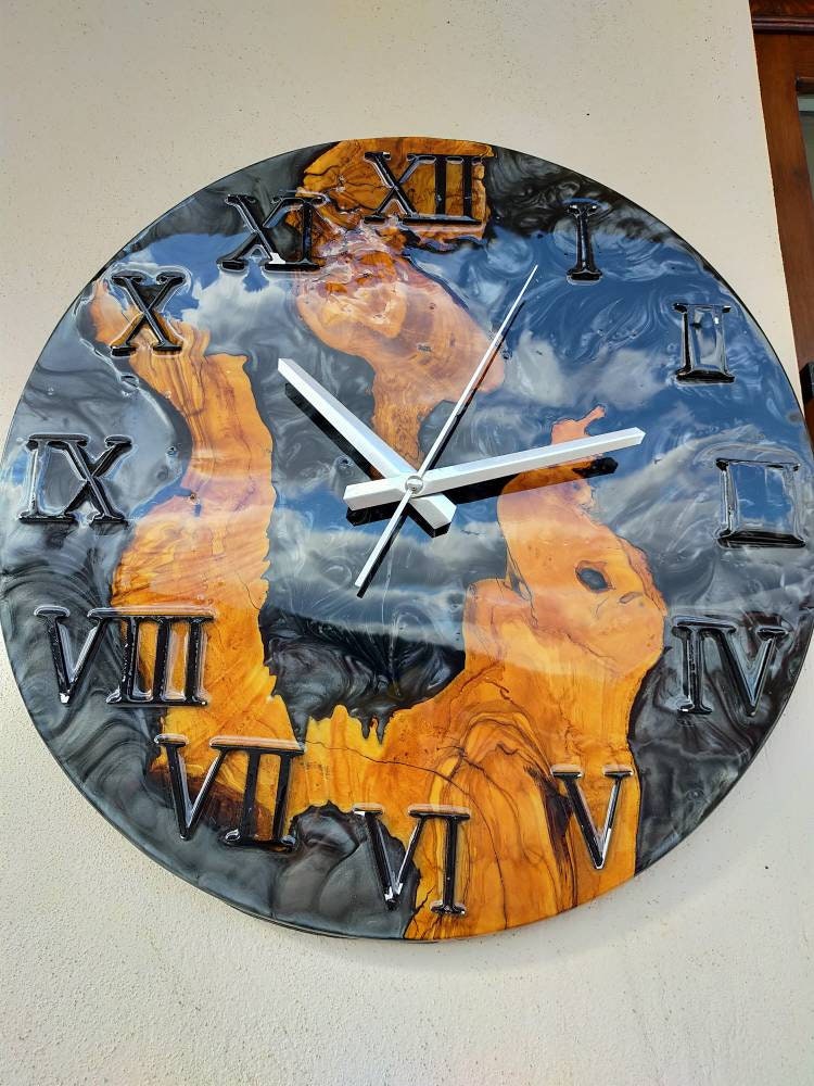 Metallic Color Epoxy & Olive Wood Wall Clock Wholesale vendor