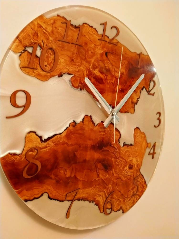 Metallic Color Epoxy & Olive Wood Wall Clock resinwoodliving