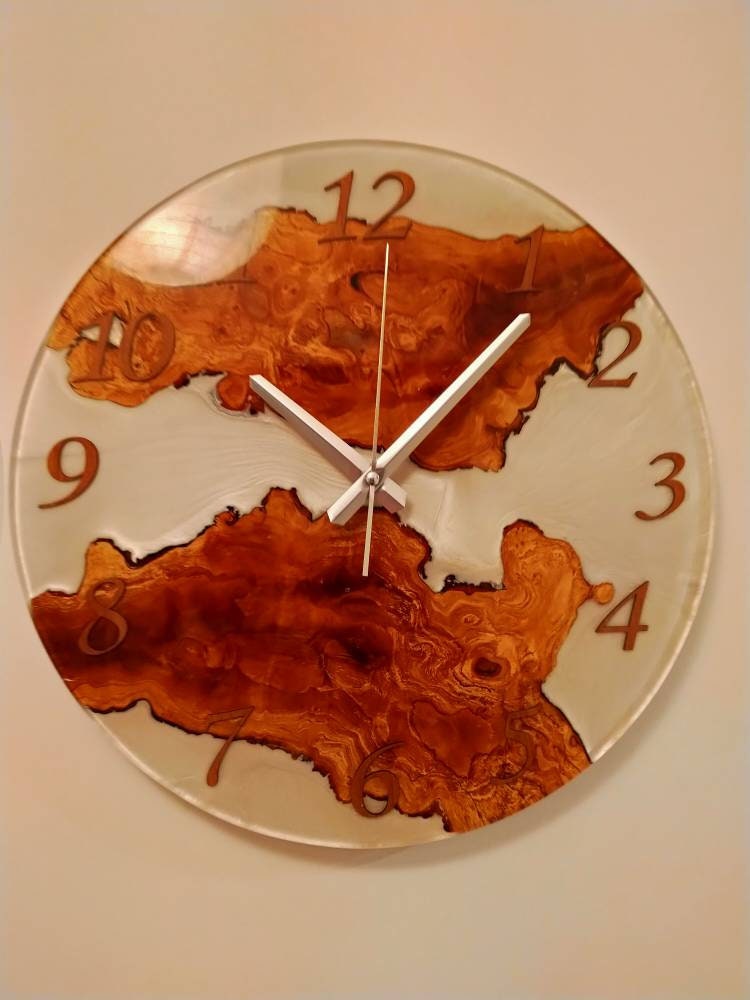 Metallic Color Epoxy & Olive Wood Wall Clock resinwoodliving