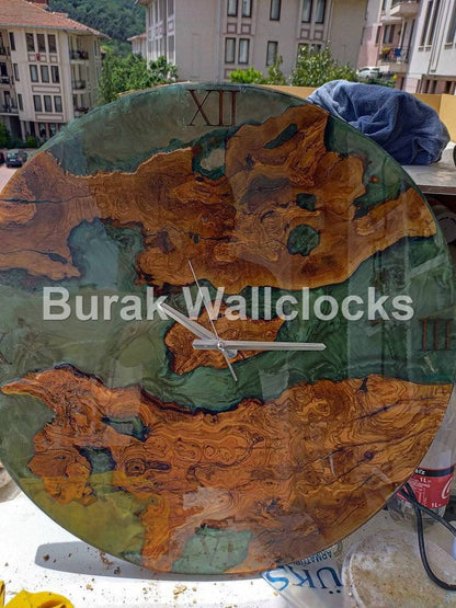 Metallic Color Epoxy & Olive Wood Wall Clock resinwoodliving