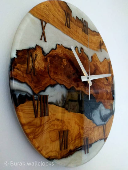 Bicolor Epoxy & Olive Wood Wall Clock Wholesale vendor