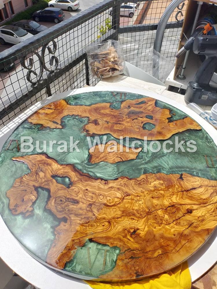 Metallic Color Epoxy & Olive Wood Wall Clock resinwoodliving