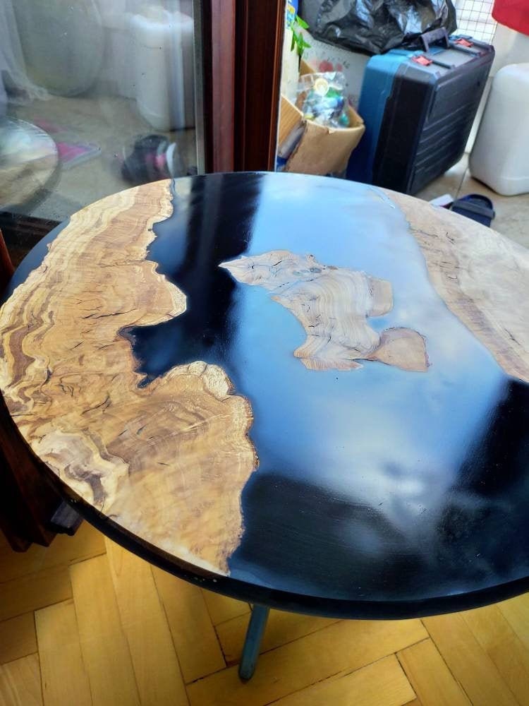 Epoxy Resin & Wood Table Top - Metallic resinwoodliving