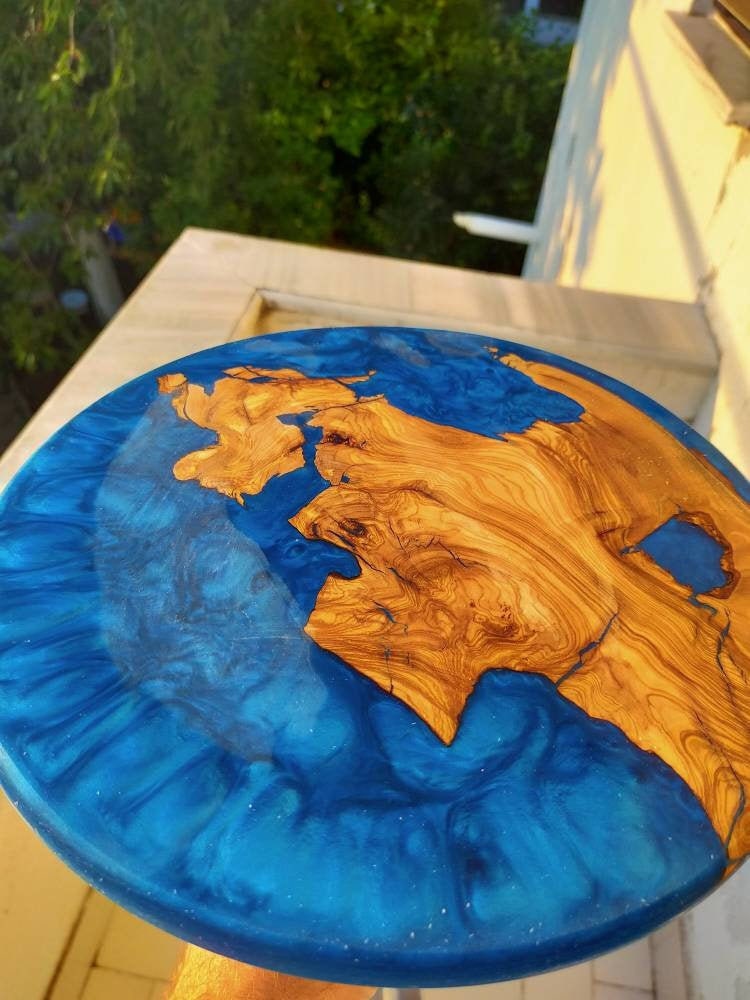 Epoxy Resin & Wood Table Top - Metallic resinwoodliving