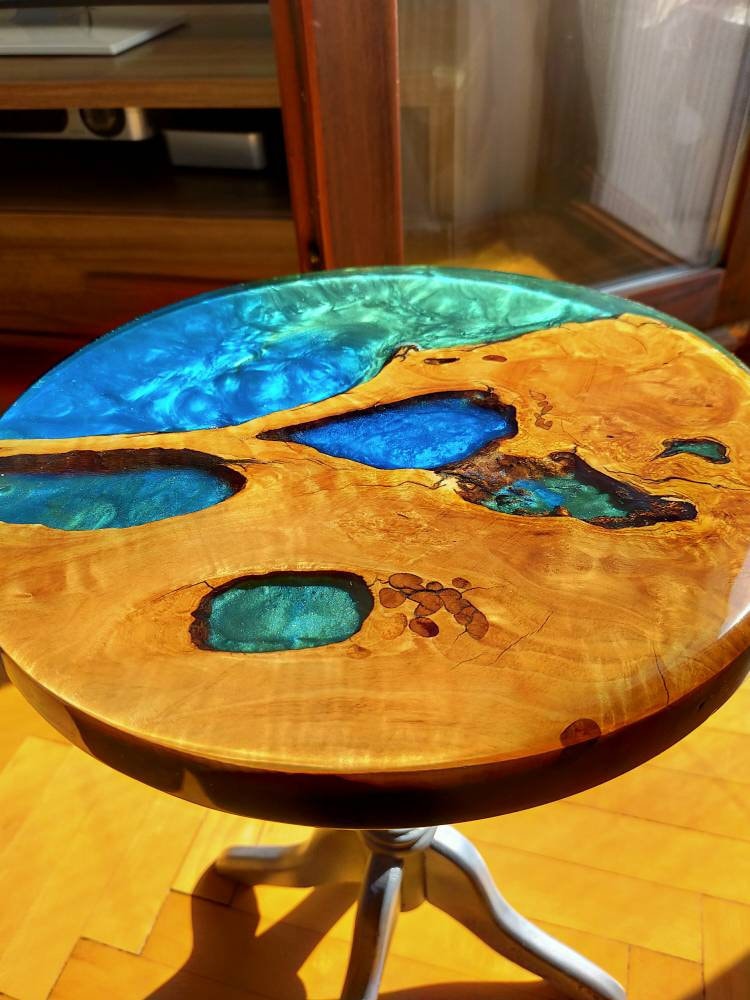 Epoxy & Wooden Table Top - Metallic