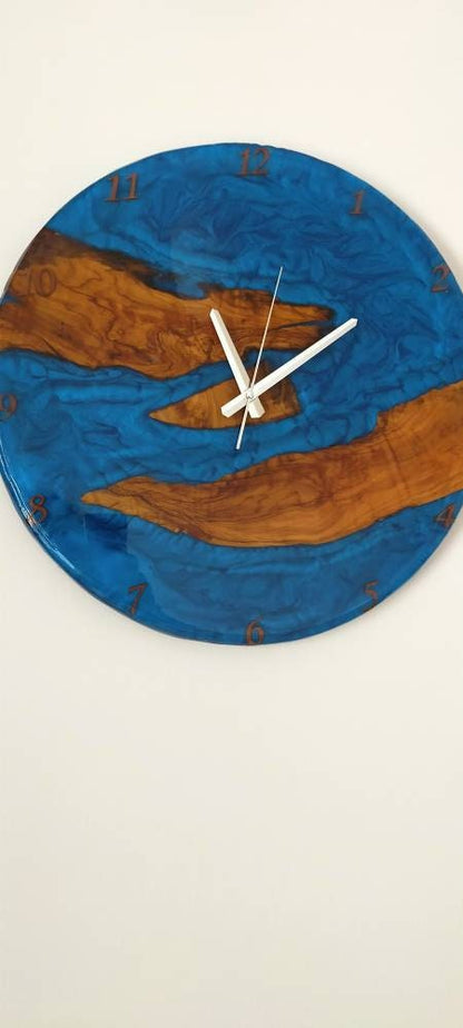 Metallic Color Epoxy & Olive Wood Wall Clock resinwoodliving