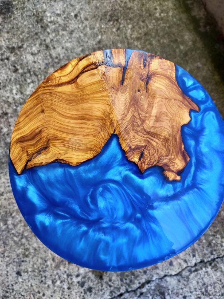 Epoxy Resin & Wood Table Top - Metallic resinwoodliving