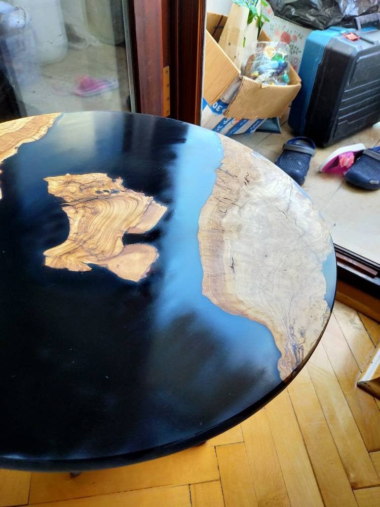 Epoxy Resin & Wood Table Top - Metallic resinwoodliving