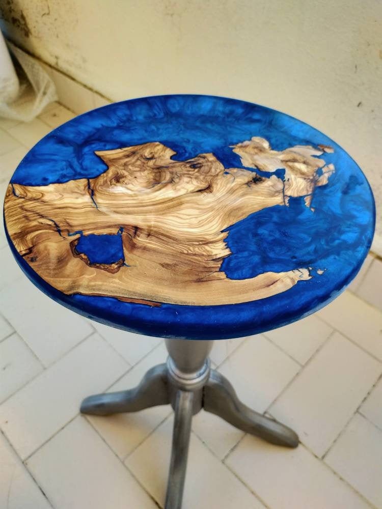 Epoxy Resin & Wood Table Top - Metallic resinwoodliving